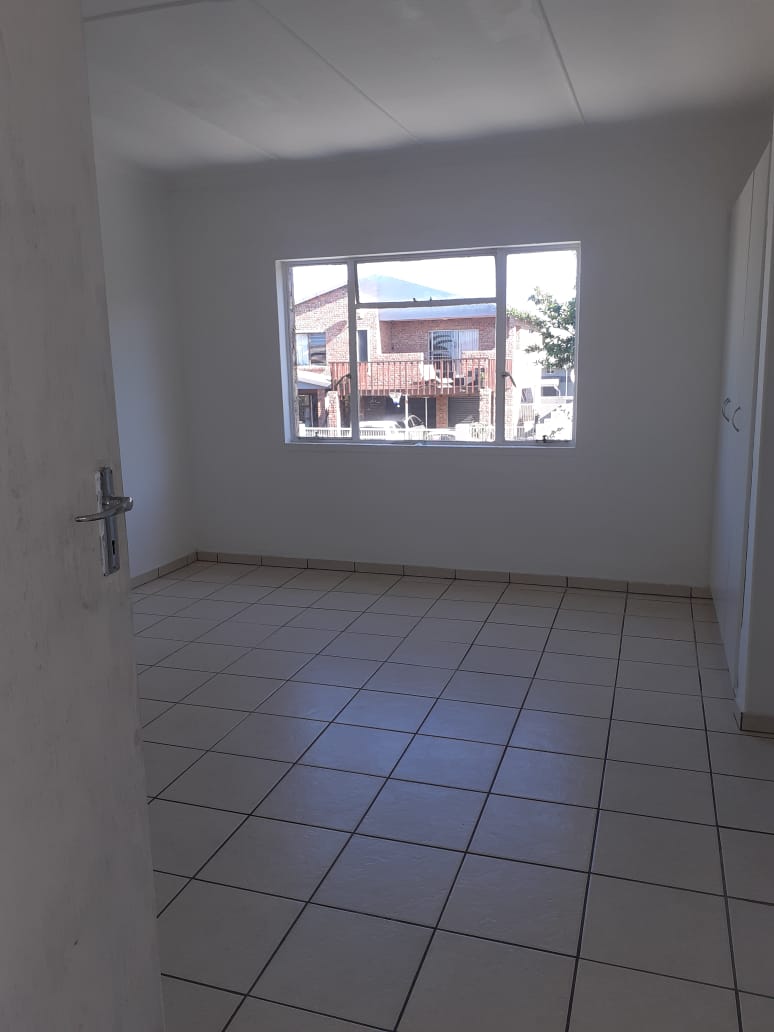To Let 3 Bedroom Property for Rent in Kabeljauws Eastern Cape